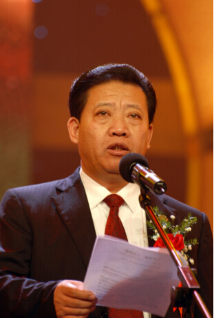 葵花藥業(yè)總裁關(guān)彥斌榮獲“全國優(yōu)秀企業(yè)家”稱號