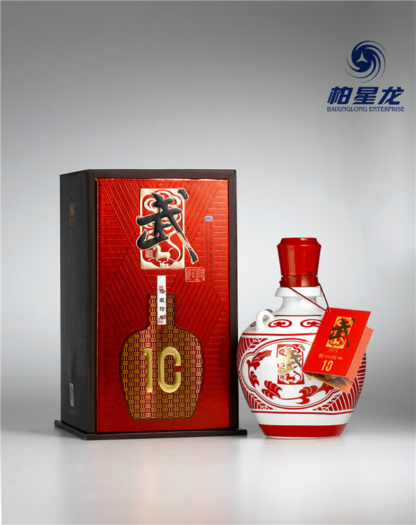 52度武酒壇藏（10年）.jpg