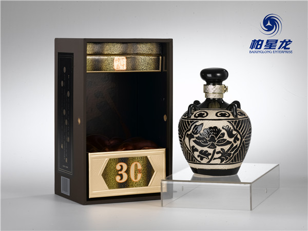 52度武酒壇藏（30年）.jpg