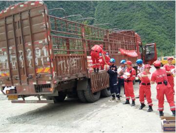 物流人在行動(dòng)：貨車幫積極參與九寨溝救災(zāi)