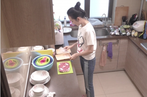 女星下廚哪家強? 網(wǎng)易嚴選來幫忙