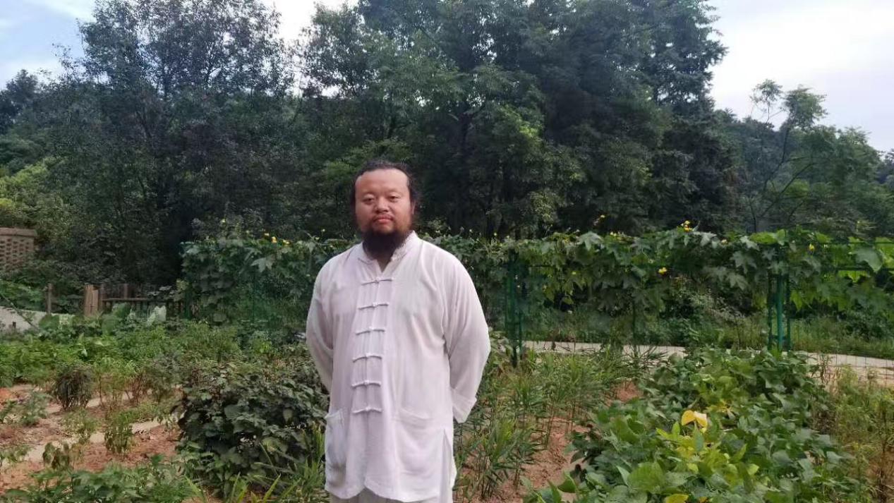 女子找無量子催姻緣和合術(shù)后家門口求婚者相互斗毆