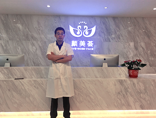 于建剛鼻頦一體化提出者：一事精致，便最動(dòng)人