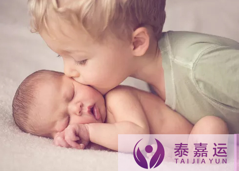 你們?nèi)ヌ﹪?guó)試管嬰兒，我再出嫁?。I(lǐng)養(yǎng)的女兒出嫁前心愿）