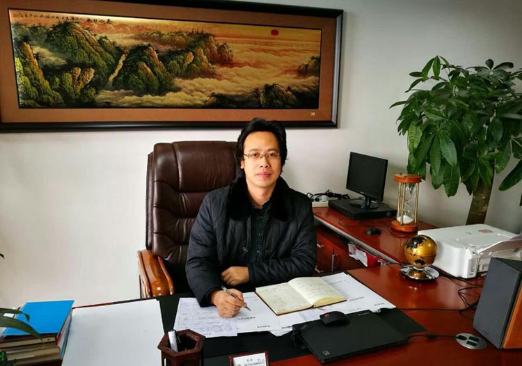 陳益峰在國內(nèi)外傳播風(fēng)水學(xué)說，傳統(tǒng)文化在世界重?zé)ㄉ鷻C(jī)