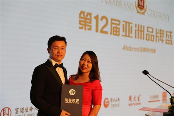 DR鉆戒榮膺亞洲品牌500強(qiáng)！CEO解讀浪漫求婚品牌核心競(jìng)爭(zhēng)力