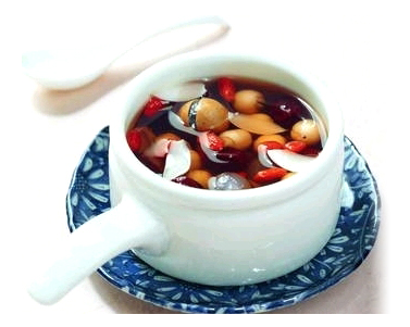 治療白癜風(fēng)專(zhuān)家李卓胥提醒患者多吃微量元素食物