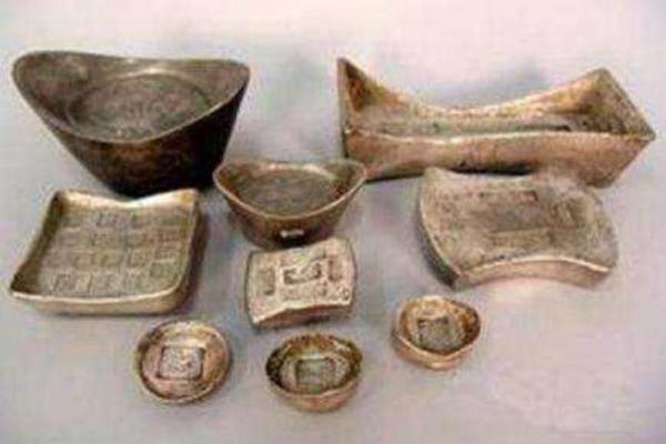 古代一兩銀子能兌換多少人民幣？一百元你在古代都不敢出門
