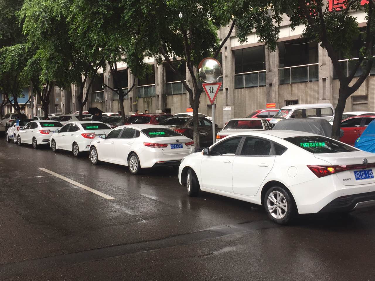 引爆汽車廣告藍海市場，徐州總代理正式簽約路怒寶