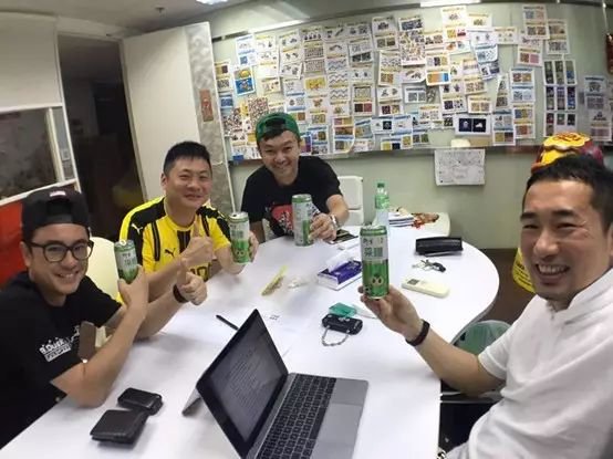 香港名人老板市民為何如此鐘愛衍生采瞳和十星茶植物飲料