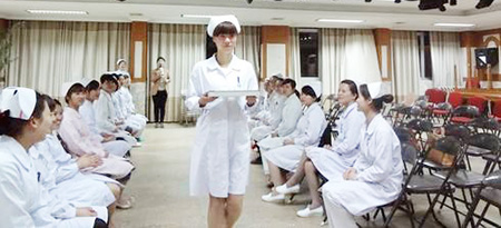 舉辦護(hù)理技能大練兵 寧波同仁醫(yī)院耳鼻喉科強(qiáng)化護(hù)理能力