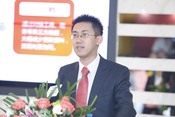 廣發(fā)銀行總行零售信貸部總經(jīng)理助理李嘉